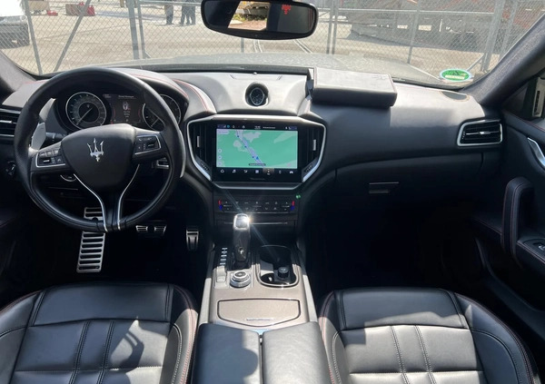 Maserati Ghibli cena 136900 przebieg: 75688, rok produkcji 2021 z Głubczyce małe 46